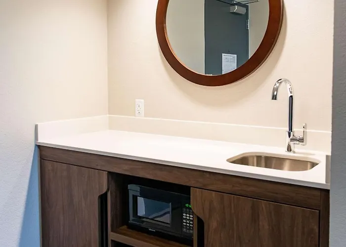 Hampton Il, Il Hotel 3*