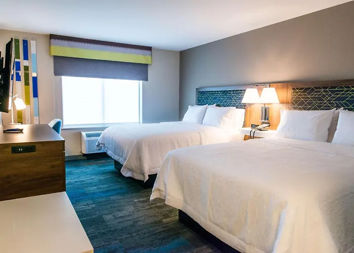 Hampton Il, Il Hotel